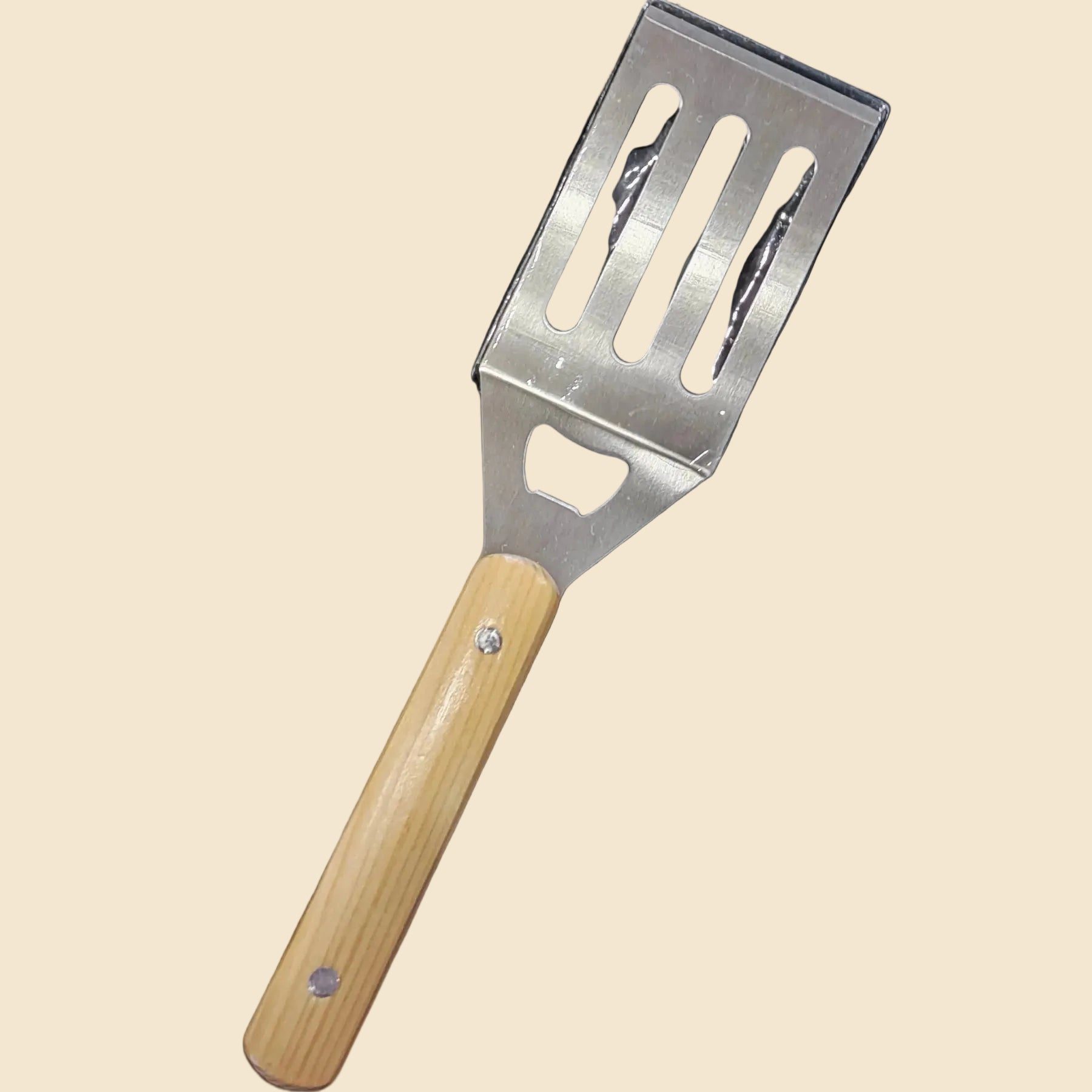 Mallette BBQ – Kit 5 accessoires (gant + planche + ustensiles inox) – Cadeau offert
