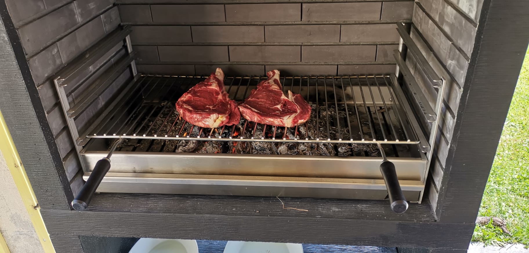 Linea 45 – Cuisine extérieure moderne 200 cm (modules interchangeables) – grilloir acier 60 cm, évier optionnel