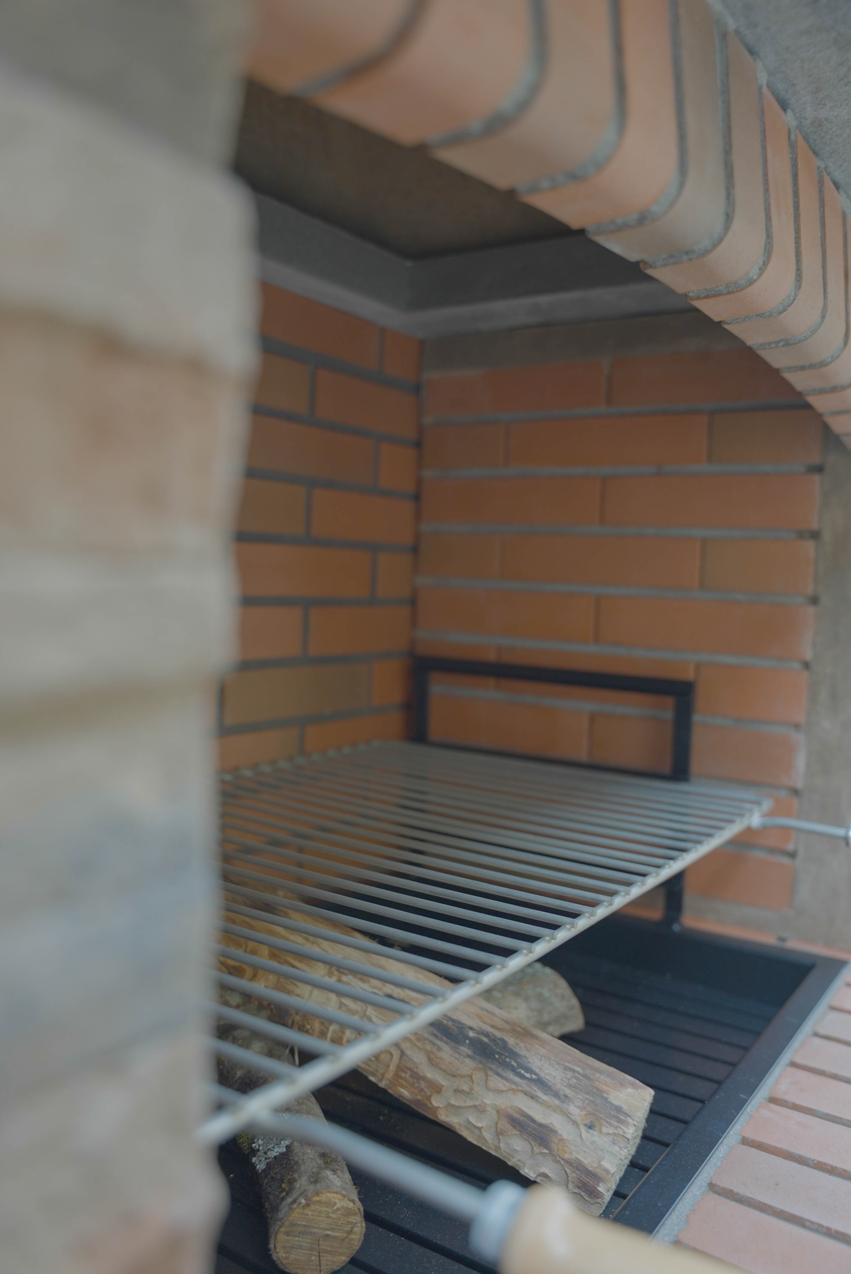 Barbecue en Pierre Rivieira XL – Modèle 421 | Grand Foyer 83 cm