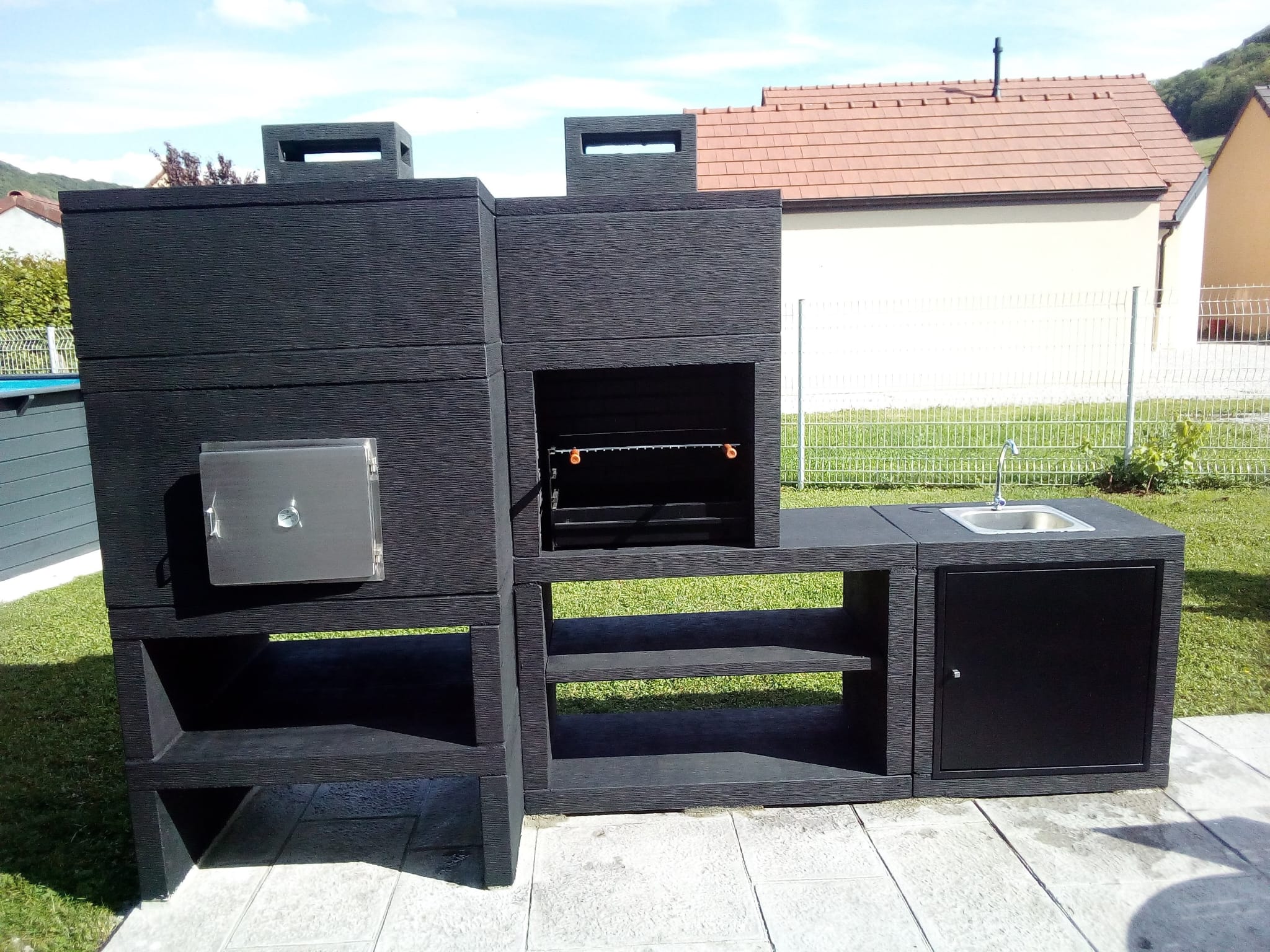 Linea 30F – Cuisine extérieure modulaire avec Four Ø80 cm, Grill 60 cm & module évier (optionnel)