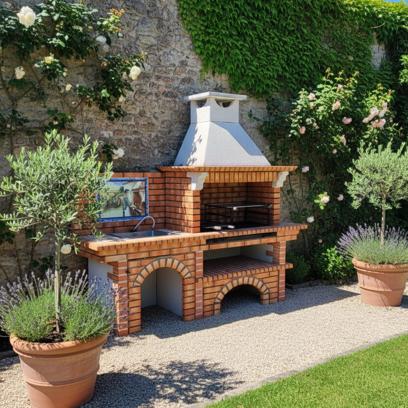 Calabria 326 – Barbecue brique & pierre reconstituée avec grand plan de travail – grilloir 90 cm (évier + fresque en option)