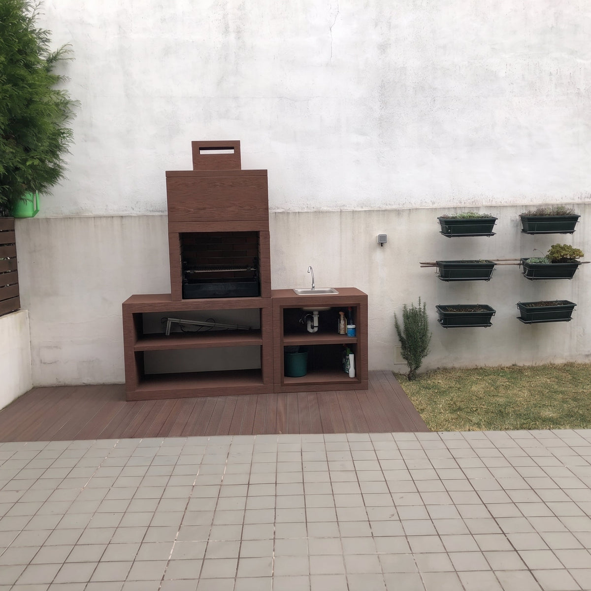 Linea 30 – Cuisine extérieure moderne 200 cm (modules interchangeables) – grilloir acier 60 cm, évier optionnel