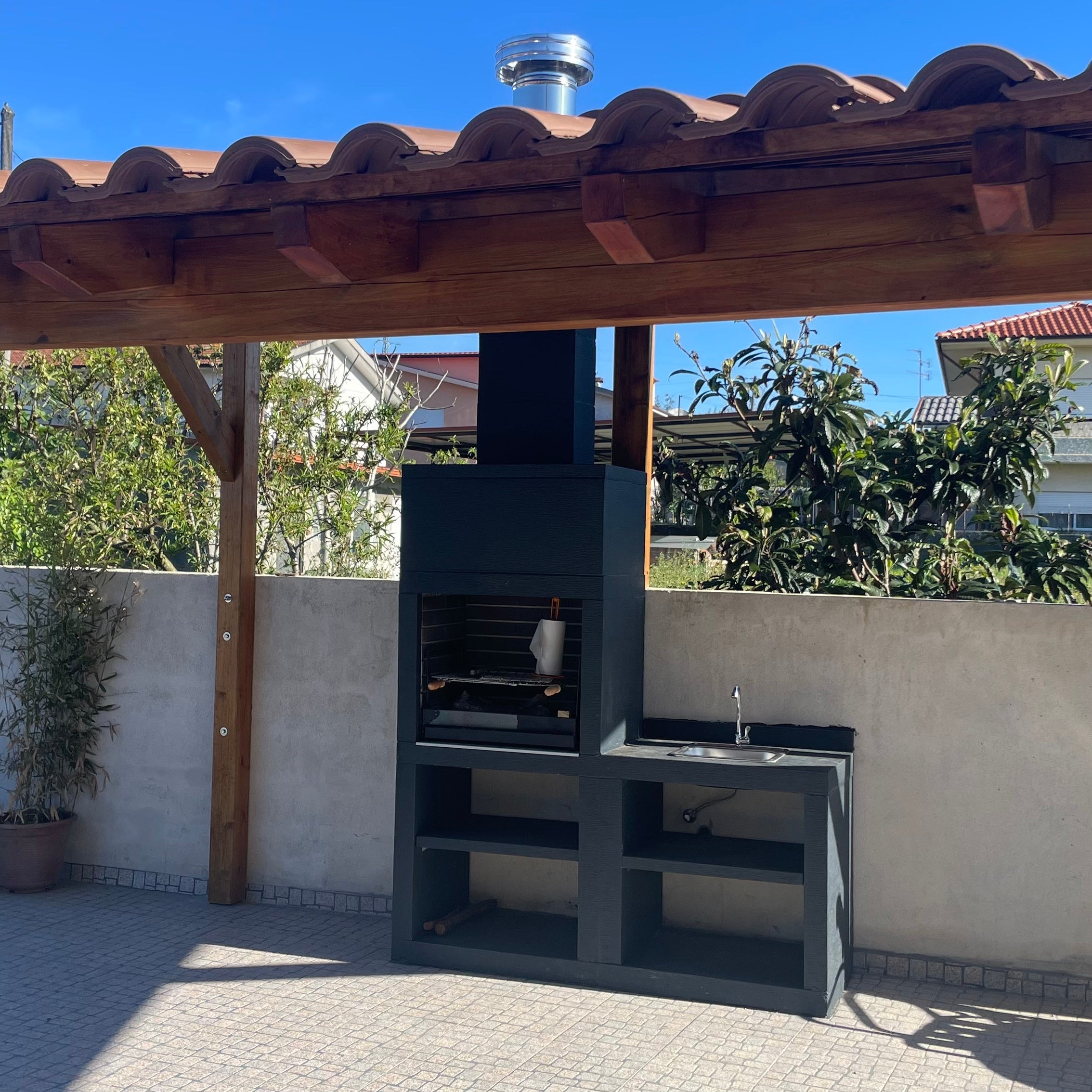 Linea 40 – Cuisine extérieure moderne 160 cm avec module (évier optionnel) – grilloir 60 cm